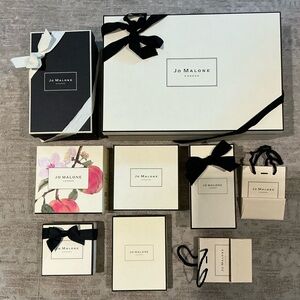 Jo Malone Black and White Gift Collection